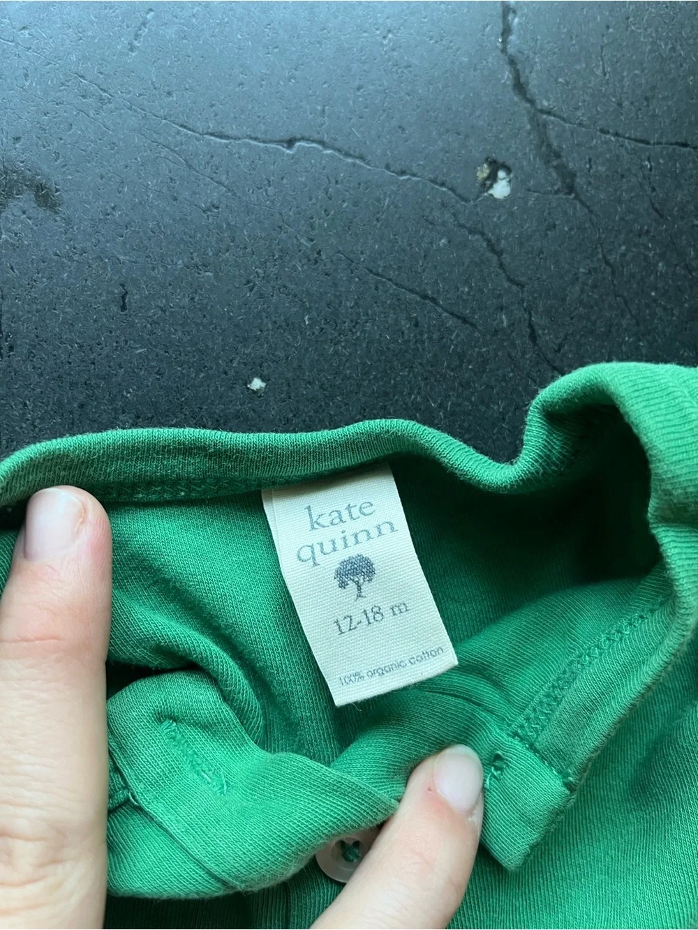 KATE QUINN - Green Organic Cotton Short Sleeve Henley Tee Shirt